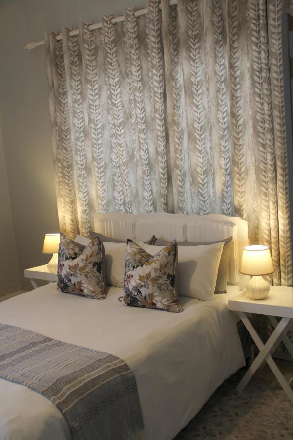 @Karoo Guesthouse Graaff-Reinet Esterno foto