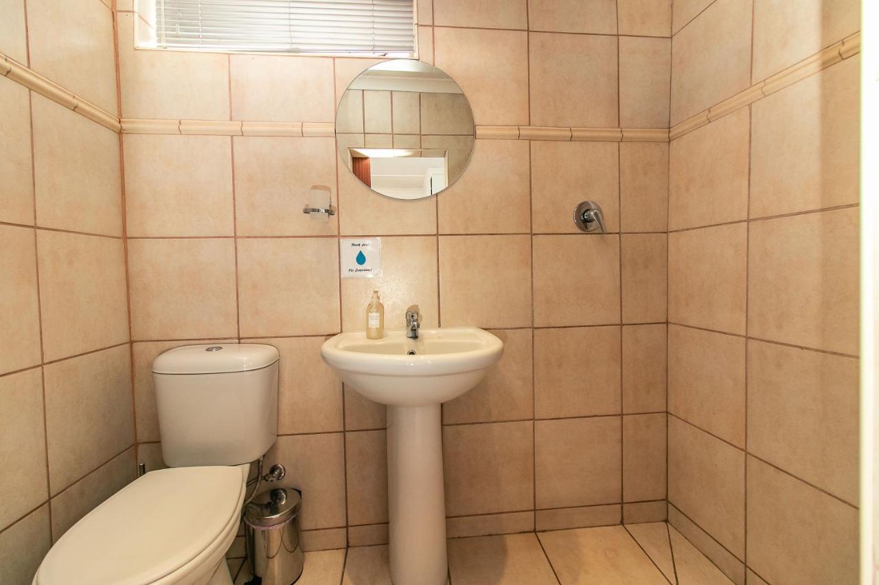 @Karoo Guesthouse Graaff-Reinet Esterno foto